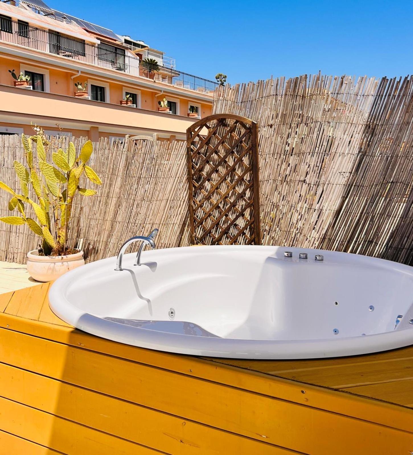 Sole Suites ソレント エクステリア 写真